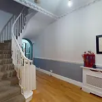 Spacious One-Bedroom Flat In Westminster Near Embankment, London